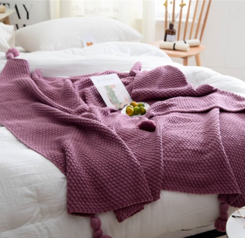 Plaid tricot nordique à pompons – Vieux rose